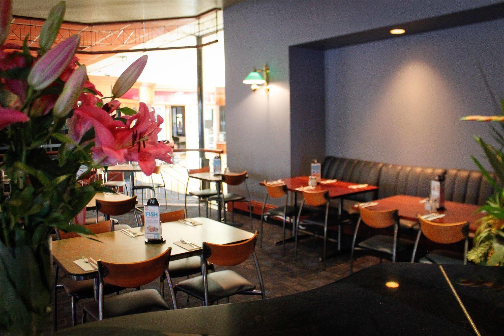Nightcap At Matthew Flinders Hotel Chadstone Exterior photo
