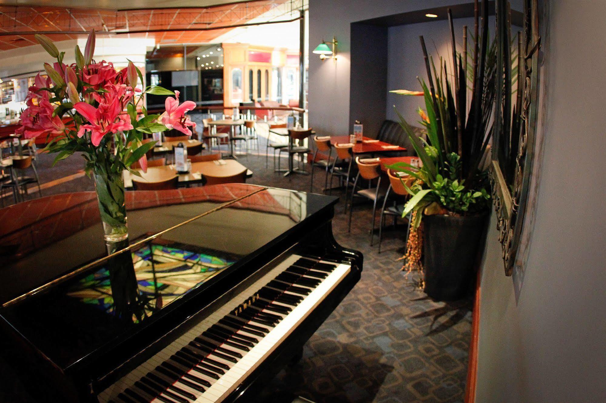Nightcap At Matthew Flinders Hotel Chadstone Exterior photo